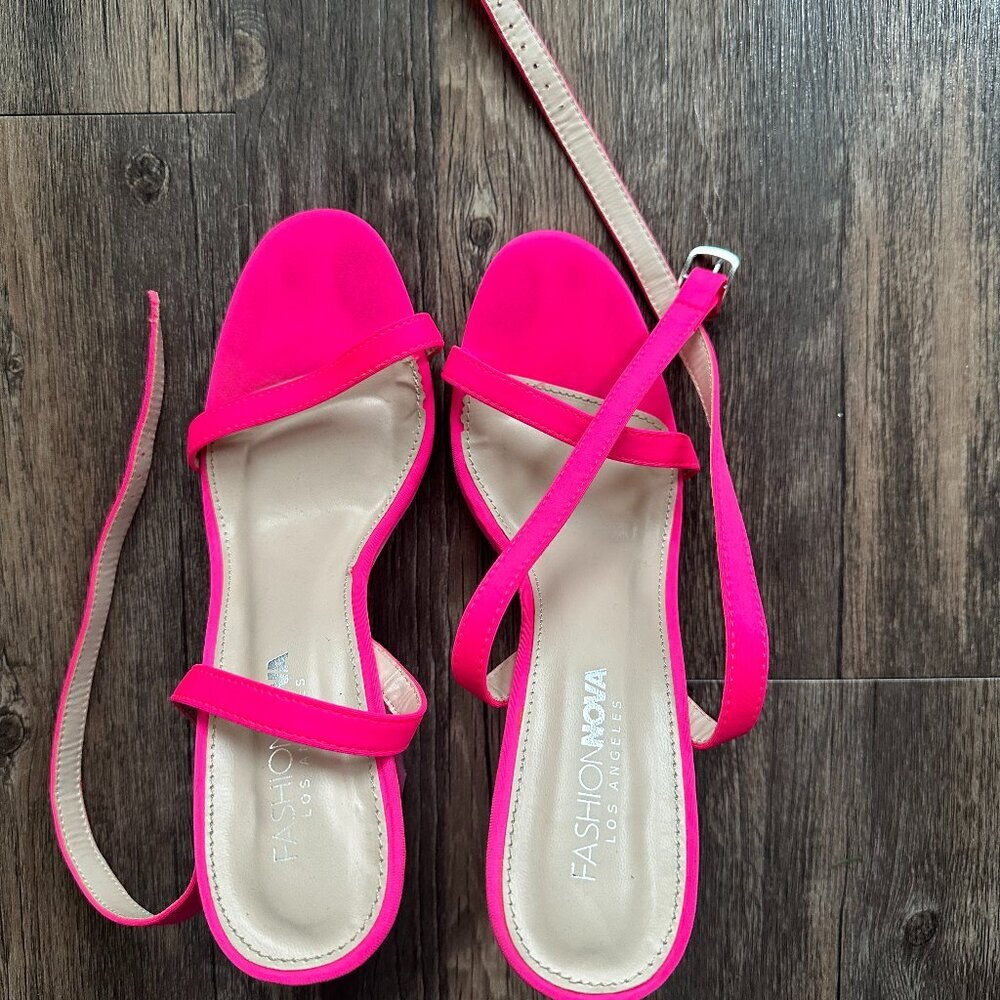 Fashion Nova Neon Pink Strappy Clear Block Heel Sandals - Size 8